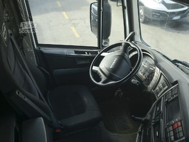 Furgone IVECO TRATTORE STRADALE