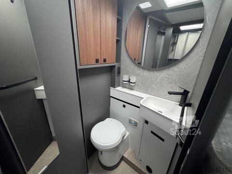 Polointegrovaný obytný vůz Hymer/Eriba B-Klasse MC T 680 Autark **MJ 2026**