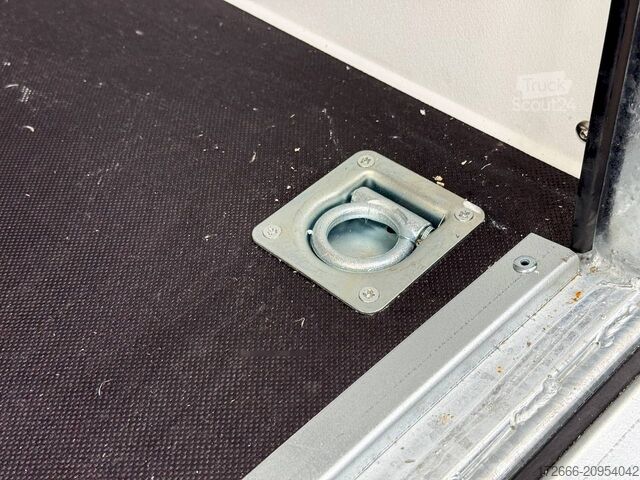  Blyss F1330HD | RAMPE 305X146X180CM 1300KG KOFFERANHÄNGER