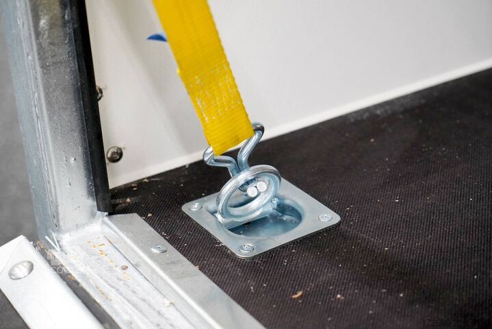  Blyss F1330HD | RAMPE | SEITENTÜR 305X146X180CM 1300KG KOFFERANHÄNGER