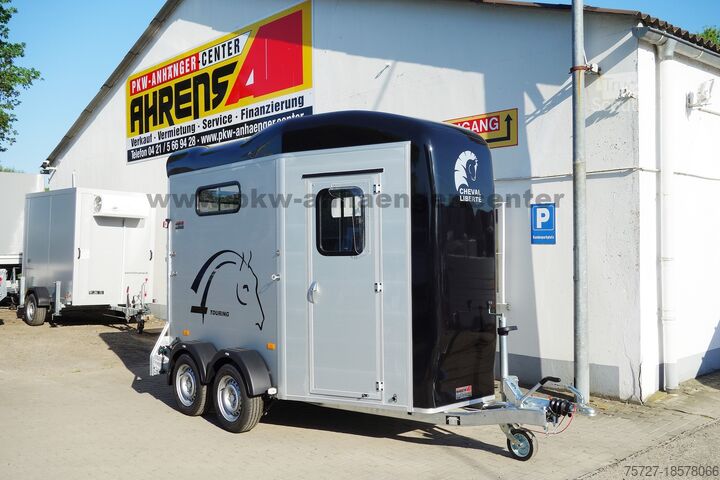 Przyczepa do przewozu koni Cheval Liberté TOURING-JUMPING-V1 2er Pferdeanhänger SK