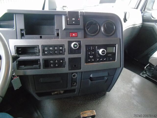 Standart-SZM Renault T460