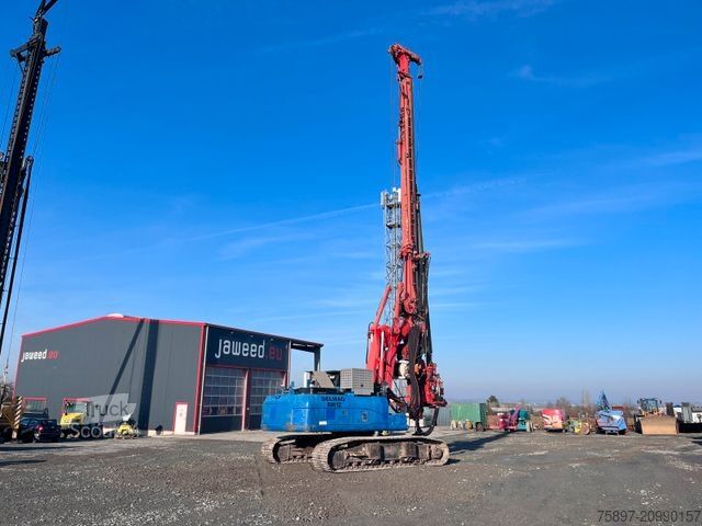 Plateforme de forage  RH 12 inkl. Kellystange und Bohrtisch