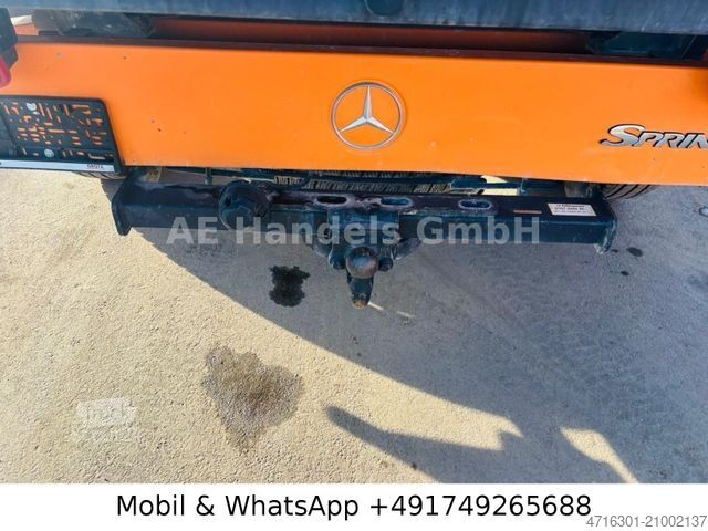 Pick-up furgon MERCEDES-BENZ Sprinter II Pritsche 210 CDI 6 Sitzer *AHK/Radio