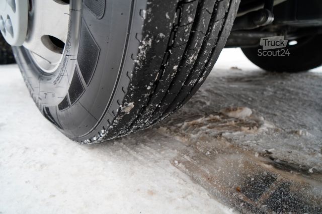 Standaard trekker RENAULT T 480 / ALUFELGI / 13 LITROWY SILNIK / 