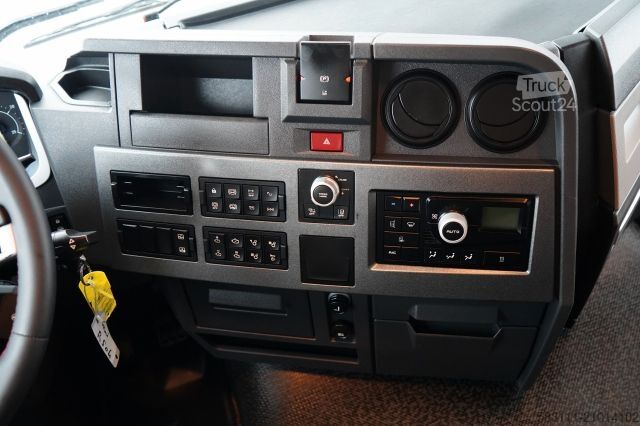 Standaard trekker RENAULT T 480 / ALUFELGI / 13 LITROWY SILNIK / 