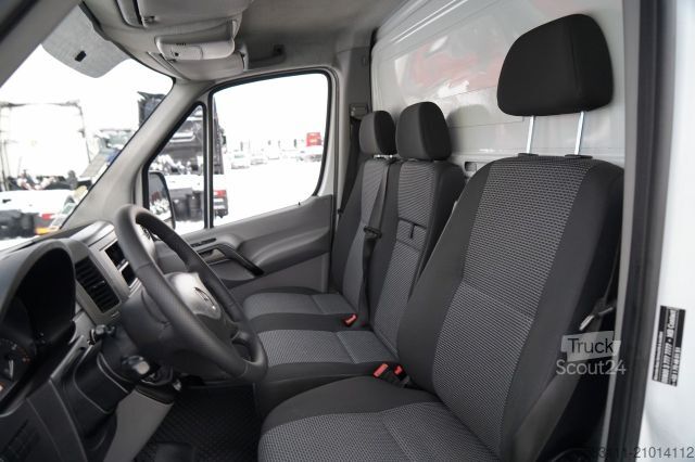 Фургон-бокс MERCEDES-BENZ SPRINTER  513 CDI / SKRZYNIOWY 4.4 m / MANUAL /