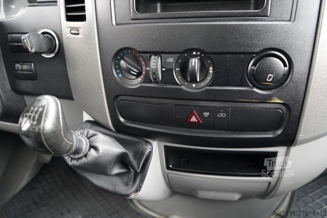 Фургон-бокс MERCEDES-BENZ SPRINTER  513 CDI / SKRZYNIOWY 4.4 m / MANUAL /