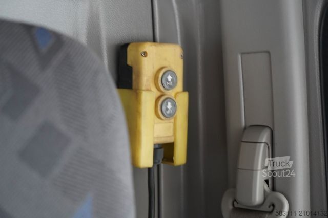 Fourgon benne basculante RENAULT MAXITY 140 DXI / WYWROTKA  /+ HDS FASSI F22A / 9