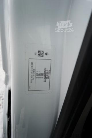 Wrecker RENAULT MASTER / LAWETA  / WYCI?GARKA / MANUAL / SPROWA