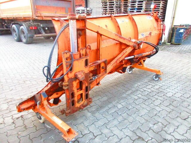 Camion à usage spécial Beilhack PS 36-1C Beilhack PS 36-1C Seiten-Räumschild