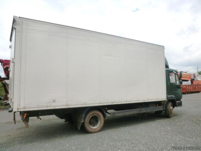 Fourgon personnalisé MAN L33 8.180 C 4x2 L33 8.180 C 4x2, Unfallfahrzeug mit Frontalschaden