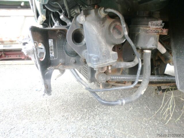 Fourgon personnalisé MAN L33 8.180 C 4x2 L33 8.180 C 4x2, Unfallfahrzeug mit Frontalschaden