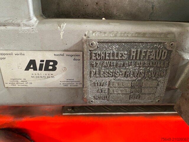 Camion à usage spécial Renault G F231 4x2