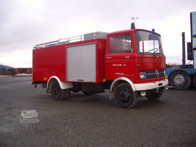 Brandweerwagen Mercedes-Benz LP 813 4x2 LP 813 4x2 Löschfahrzeug mit Wasserbehälter 2240 l