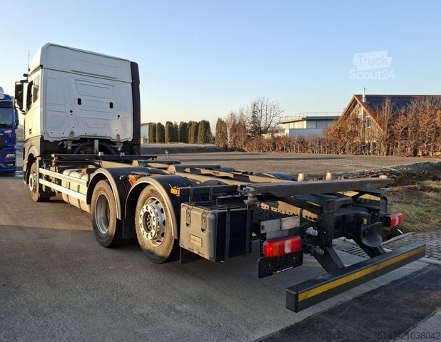 Wissellaadbak vrachtwagen MERCEDES-BENZ 2540 L Actros 6x2 Fahrschule 5-Sitzer Liftachse