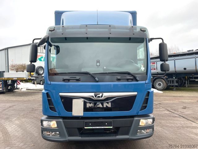 Vrachtwagen met bakwagen MAN TGL 12.220 / 6,10m Junge Koffer / LBW / AHK