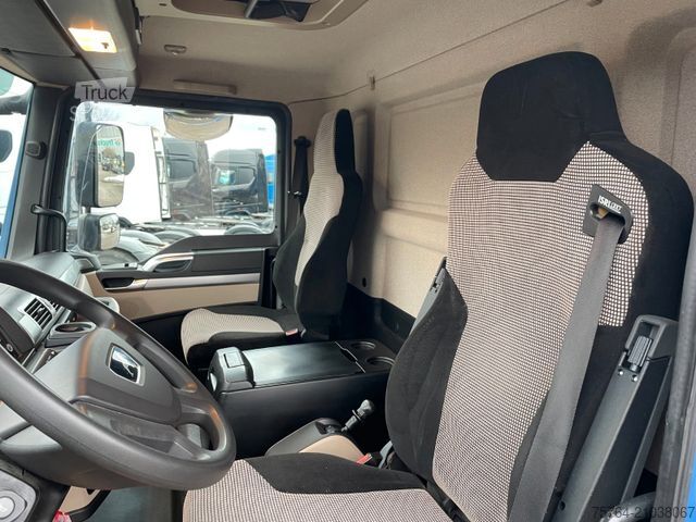Vrachtwagen met bakwagen MAN TGL 12.220 / 6,10m Junge Koffer / LBW / AHK