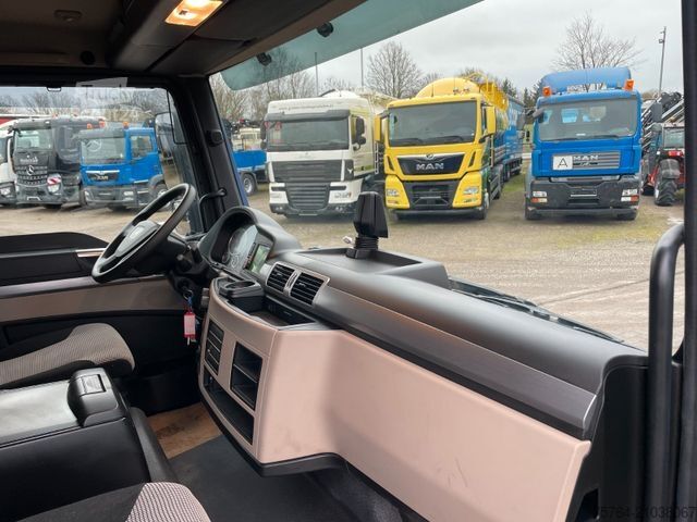 Vrachtwagen met bakwagen MAN TGL 12.220 / 6,10m Junge Koffer / LBW / AHK