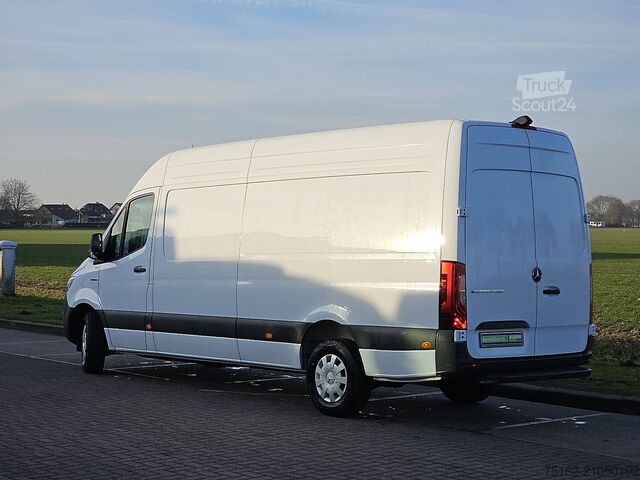 Bestelauto MERCEDES-BENZ ESPRINTER 204 pk snelladen
