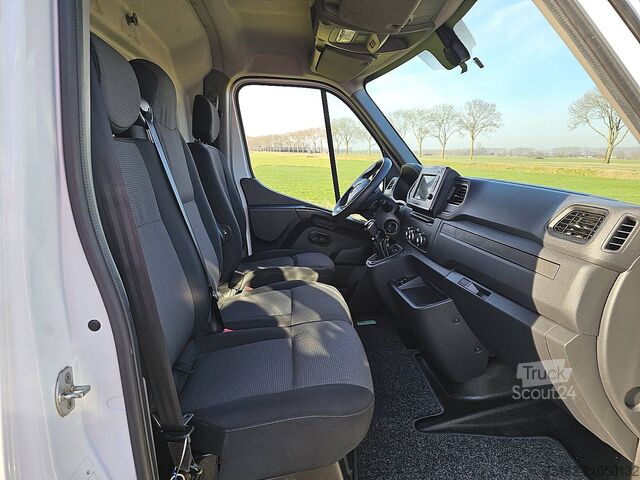 Break à toit surélevé RENAULT MASTER 2.3 DCI 135 L2H2