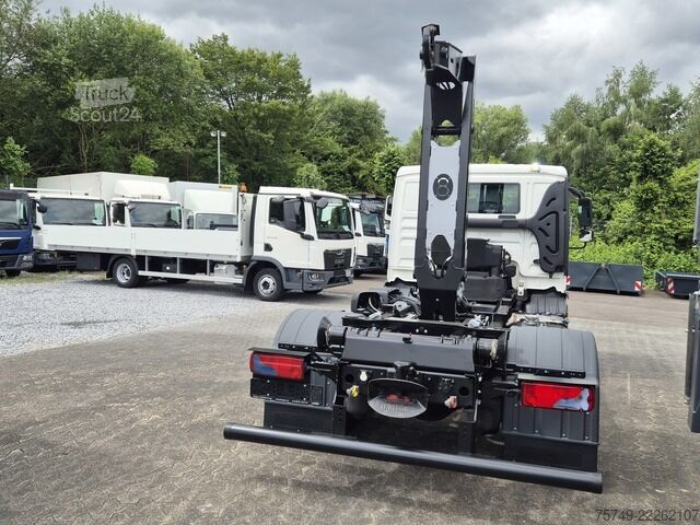 Camion scarrabile man TGL 12.220 BL City Abrollkipper  AHK Euro 6