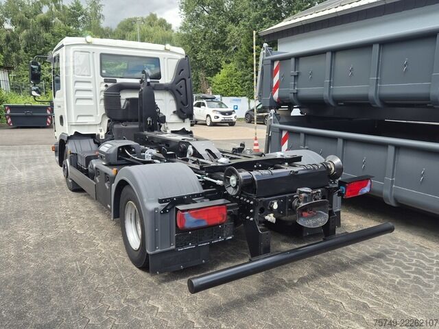 Camion scarrabile man TGL 12.220 BL City Abrollkipper  AHK Euro 6