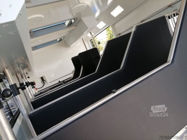 Kreaturvogn MERCEDES-BENZ Actros 2651 AKX  Pop-Out,  6 Pferde