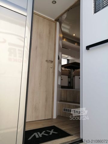 Kreaturvogn MERCEDES-BENZ Actros 2651 AKX  Pop-Out,  6 Pferde