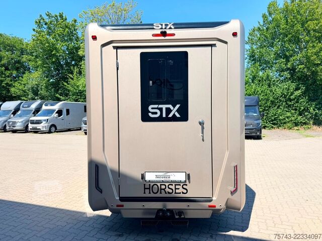 Lopbarības pārvadātājs RENAULT Master STX 5 Sitzer Haras ex. Lang Automatik
