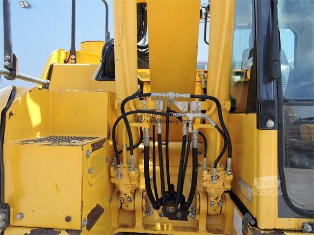 Lančani bager KOMATSU PC138