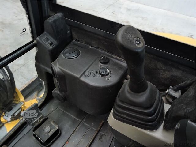 Sonstige KOMATSU PC26