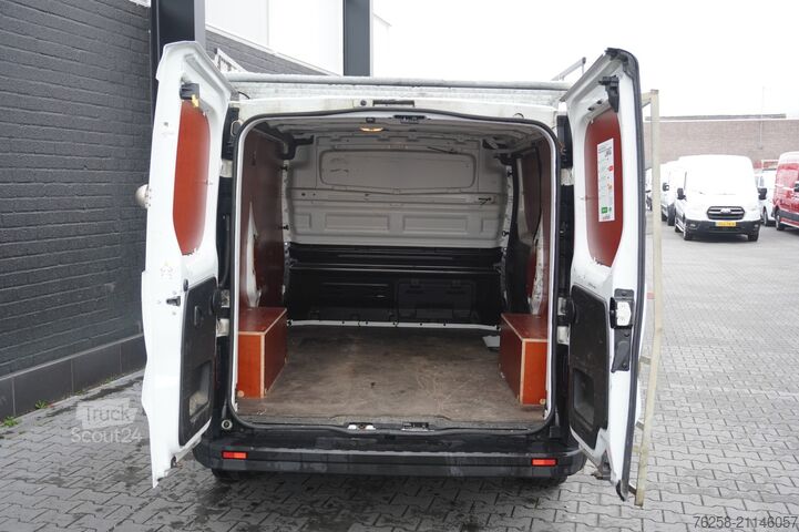 Bestelwagen Renault Trafic 2.0 dCi 120PK - EURO 6 - Airco - Navi - ...