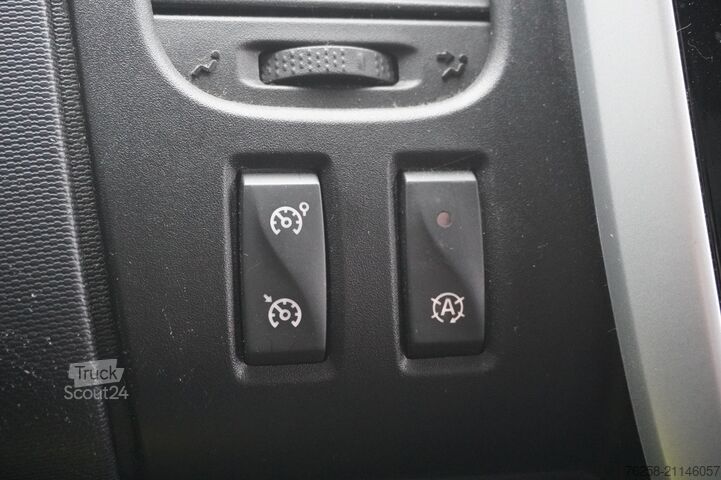 Bestelwagen Renault Trafic 2.0 dCi 120PK - EURO 6 - Airco - Navi - ...