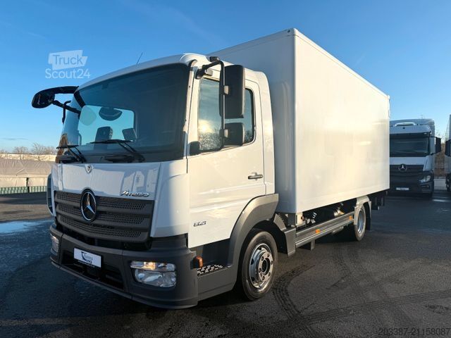 Vrachtwagen met bakwagen MERCEDES-BENZ Atego 821/ isoliert mit Heizfunktion/ 3-Sitzer
