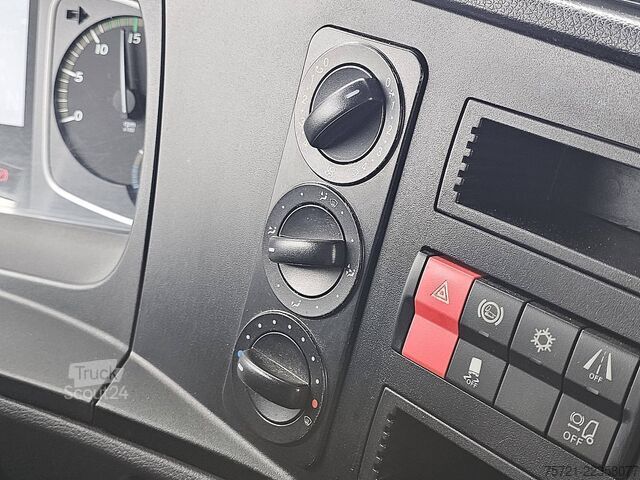  MERCEDES-BENZ ATEGO 821 AIRCO LIFT SIDE DOOR