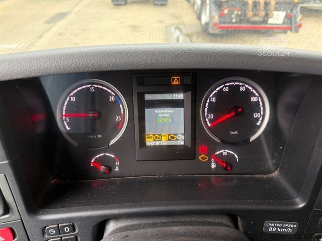 Camion forestier SCANIA R560 6x4 Holztransport Kran LOGLIFT HIAB 140S79R