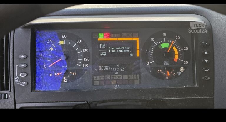 Box truck Mercedes-Benz Atego 815