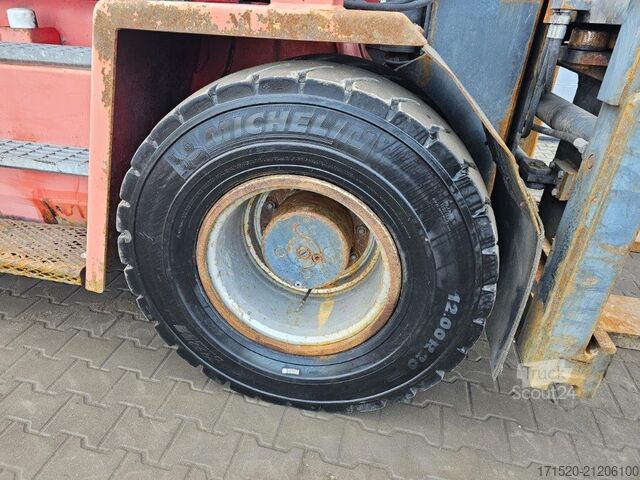 Front loader forklift Kalmar DCD120-12