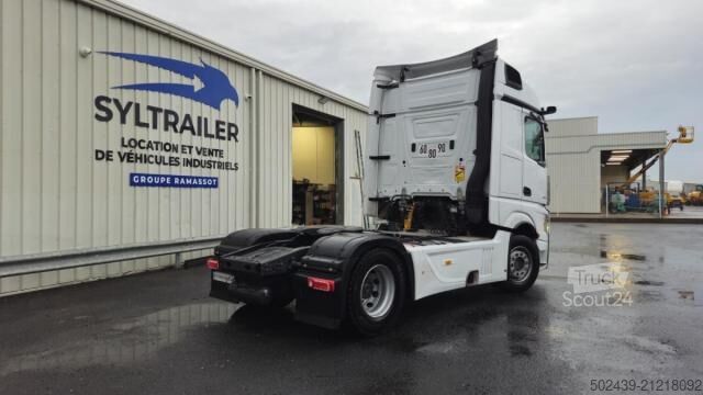 Standard tractor unit Mercedes-Benz Actros 1853