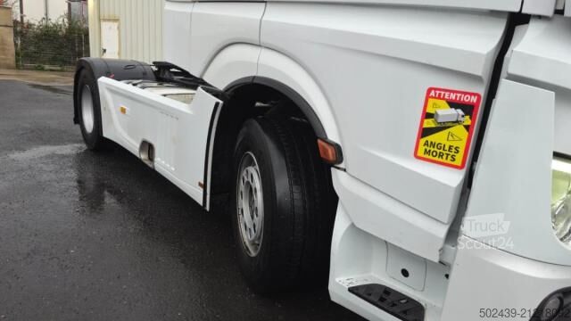 Standard tractor unit Mercedes-Benz Actros 1853