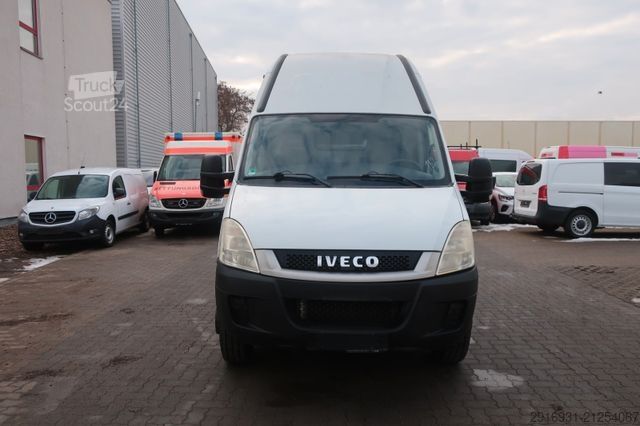 High top van IVECO Daily 65 C 17 V / Werkstatt. / FN: 182