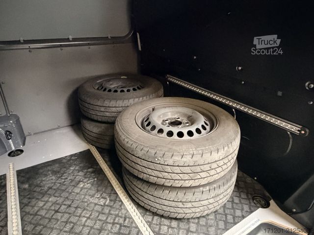 Kastenwagen VOLKSWAGEN T6.1 Kasten KR 2.0 TDI 4Motion