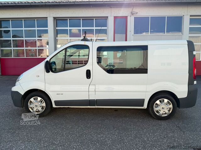 Microbuz RENAULT Trafic Kasten DOKA 6 Sitzer Klima TÜV AHK *2014*