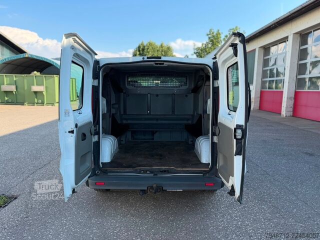Microbuz RENAULT Trafic Kasten DOKA 6 Sitzer Klima TÜV AHK *2014*