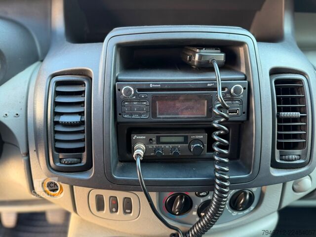 Microbuz RENAULT Trafic Kasten DOKA 6 Sitzer Klima TÜV AHK *2014*