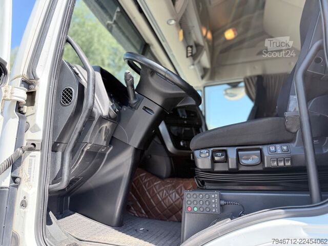 Cap tractor standard IVECO AS 460 ST / LNG KIPPHYDRAULIK TÜV 383.000KM 2019