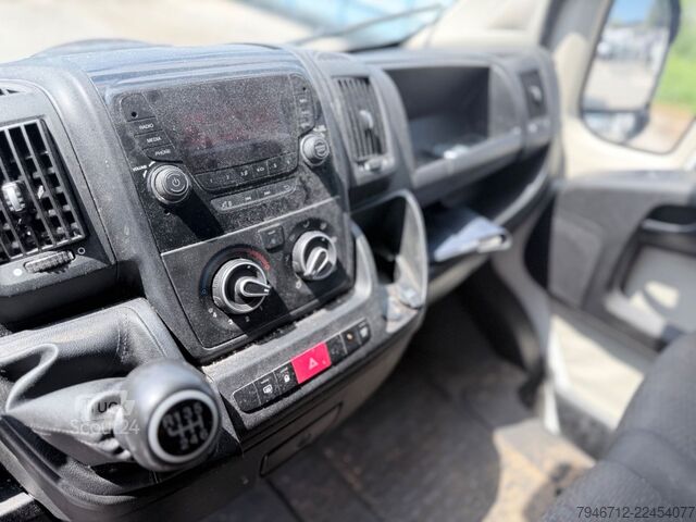 Vans ar augstu jumtu PEUGEOT Boxer Kasten Hochraum L3H2 BlueHDi 130 Klima