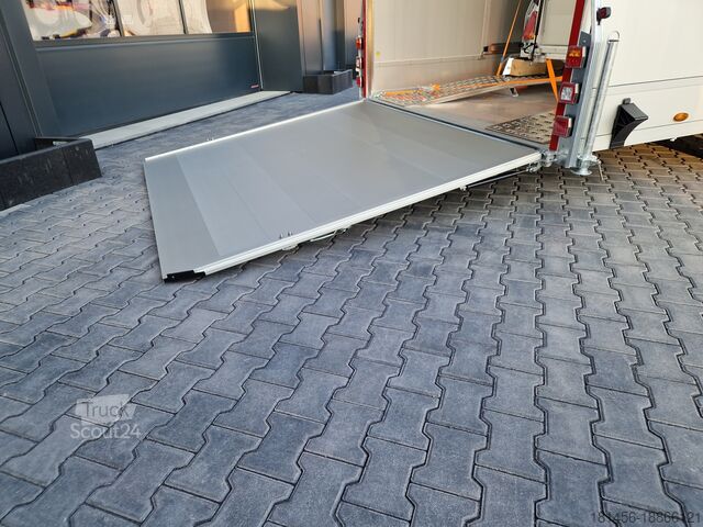 Autotransporter Anhänger Debon Roadster C 2000 Autotransport 550x210cm