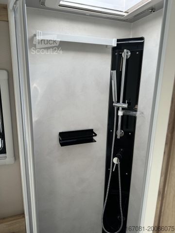 Інтегрований автокемпер LE VOYAGEUR Eterna 6.8 LF